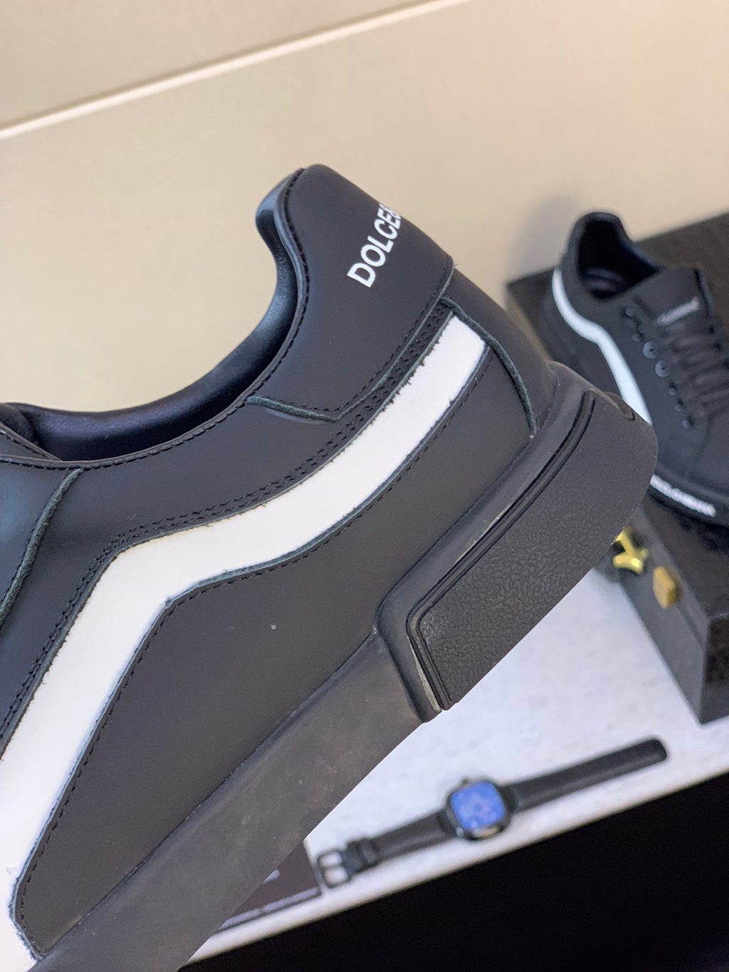 D*G sneaker